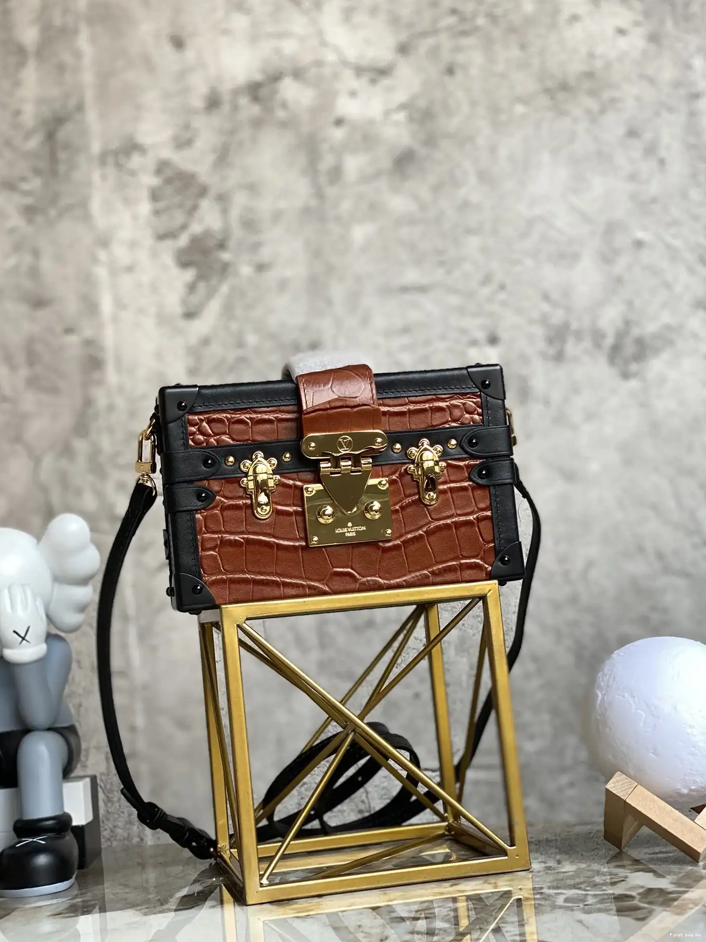 Frstbag ru VUITTON MALLE PETITE LOUIS 0521